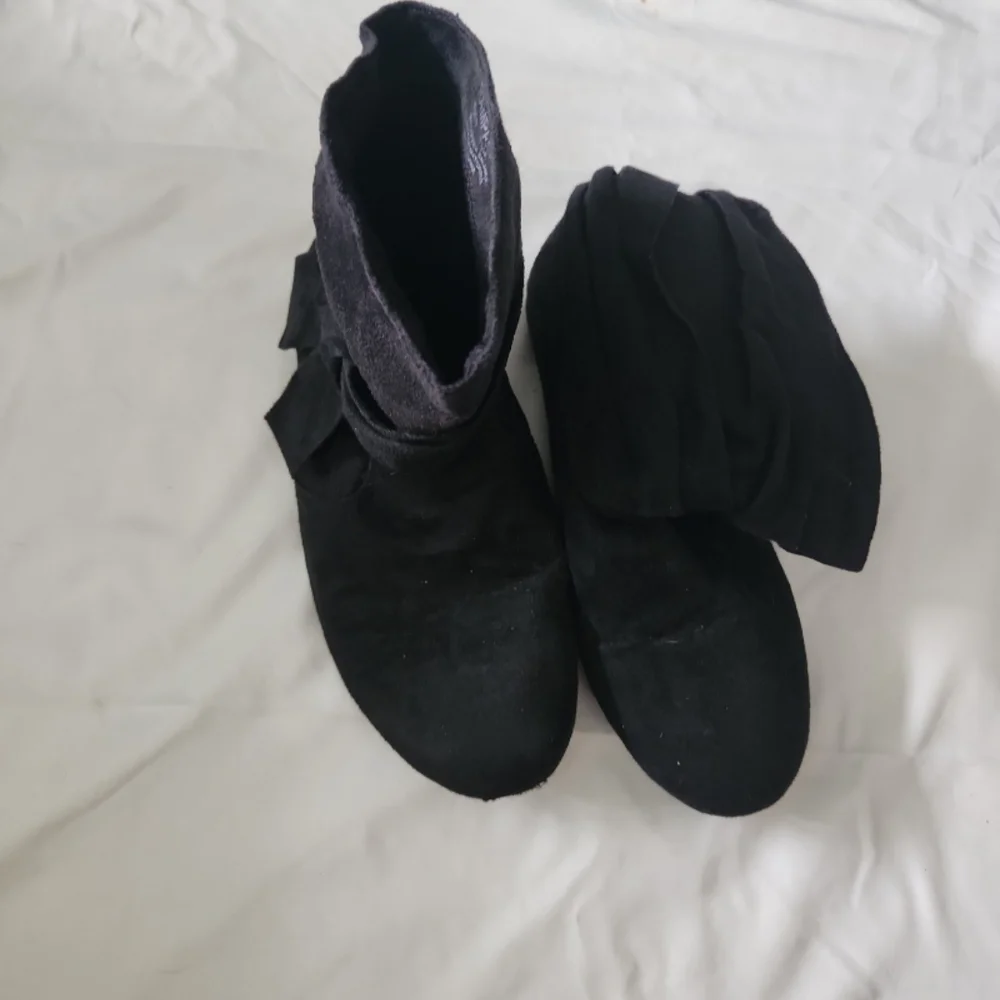 Rampage Women's size 7 1/2 black suede ankle boots #ABB - Picture 1 of 3